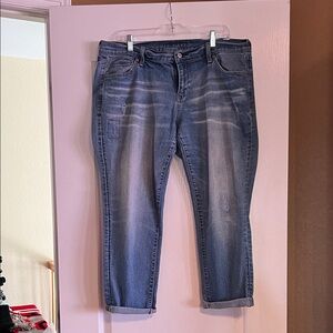 Old Navy Women's Faded Blue Boyfriend Jeans